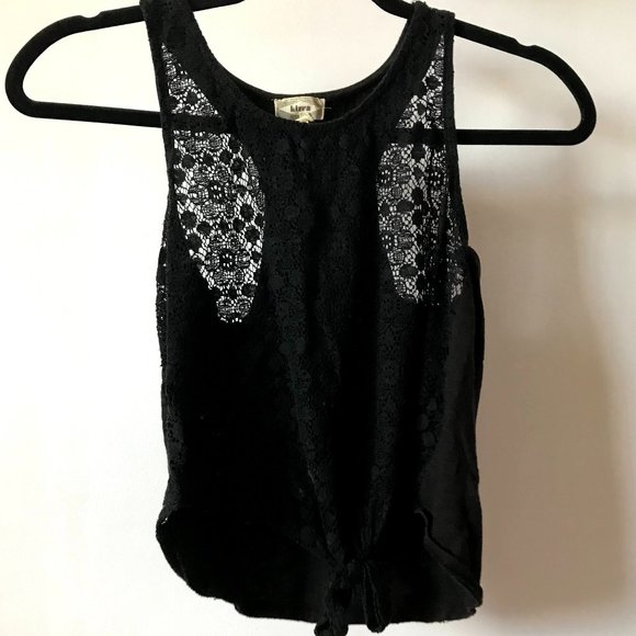 PacSun Kirra Cropped Black Tank With Lace Details - Picture 1 of 2